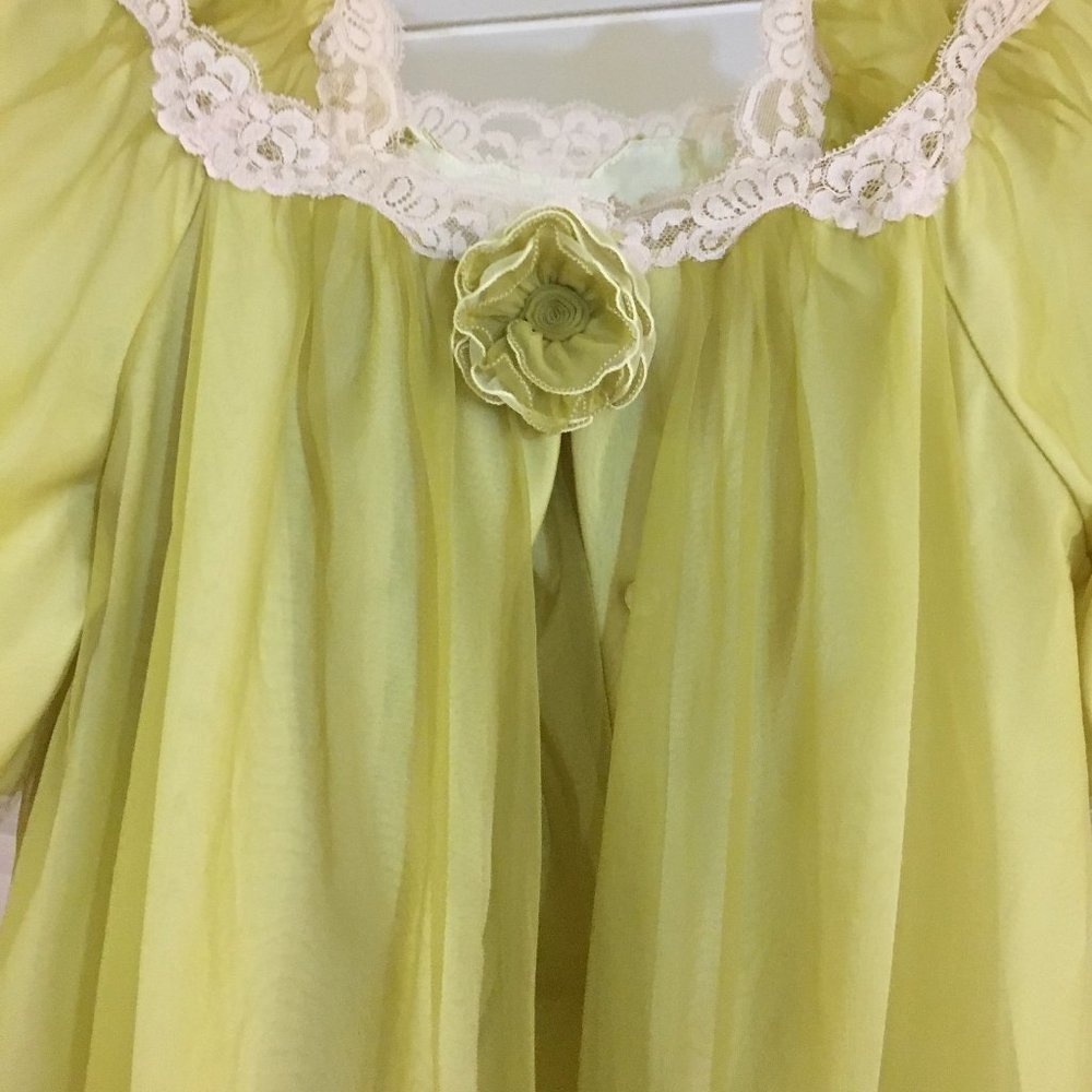 VINTAGE PENGOIRE BY "FRENCH MAID" BABYDOLL STYLE